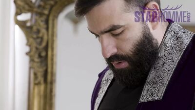 Staghomme Leandro watches big uncut cock slide inside Bastian Karim