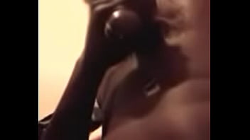 ay look my dig bick