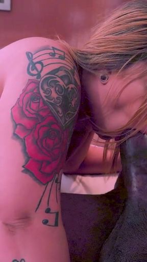 THICK REDBONE TAKING BIG DICK   Clip 3