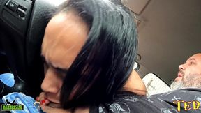 foi uma rapidinha mas fudi a gostosa no pelo no carro - mirela oliveira