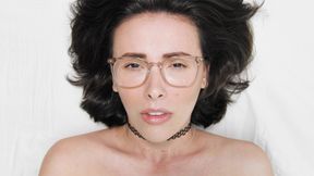 Exciting mommy Casey Calvert wanking