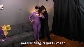 Classic Batgirl gets Frozen 02