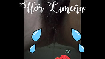 Flor Lime&ntilde_a orinando intensamente