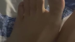 Feet come and see em!!