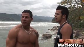 MachoIO.com - Muscular gay latino pounding slim guys asshole bareback hard