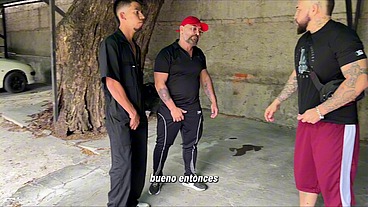 Mecanicos Latinos Se cobran La cuenta Con Mi culo