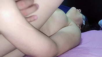 COLEGIALA MEXICANA TRAGA SEMEN CULONA MILF EN MINI FALDA SE QUITA TODO SU UNIFORME Y SE LA FOLLA DESPUES DE LA ESCUELA HACE UNAS MAMADAS Y SE COME EL SEMEN