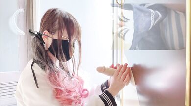 【個人撮影】壁にディルドをくっつけてバックで突かれる妄想をしながらオナニーする女学生日本人/素人/オナニー/マッサージ/japanese/amateur/massage