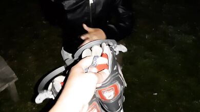 I gave her roller skates, and she thanked me with cunnilingus - Lesbian_illusion