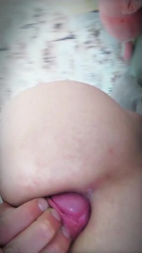 Sweet Selfie Cumshot in Pink Sissy Anal Hole