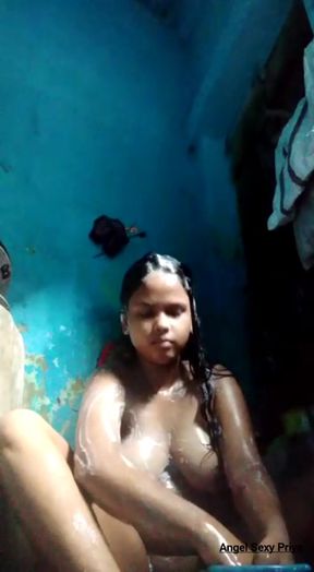Homemade Shower sex video bathing and Fingering