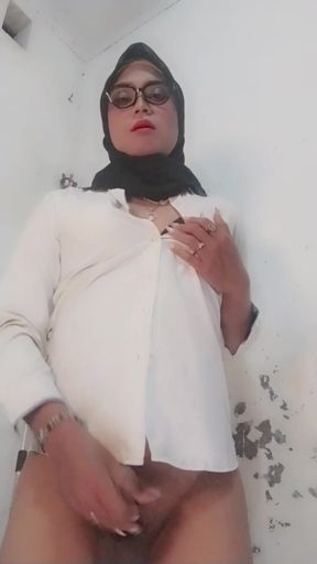 Hijab teacher want to cum in you mouth   Clip 1