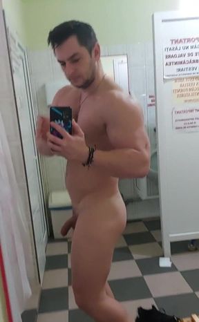 11:34min Flexing Muscle and Cumming 91kg Extra Vid Flexing Naked N Gym Shower and Playing with My Newtoy