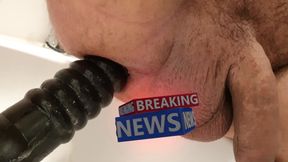 xTreme Breaking News! CloseUp of deep ribbed anal dildo