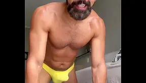Hard Gains Hot Heat: Post-Workout Yellow Thong Flex Turns Naughty – Gay Gym 18+