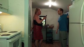 guy decides to dress as woman for the first time