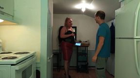 guy decides to dress as woman for the first time