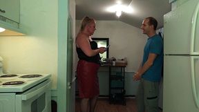 guy decides to dress as woman for the first time