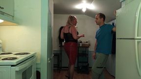 guy decides to dress as woman for the first time