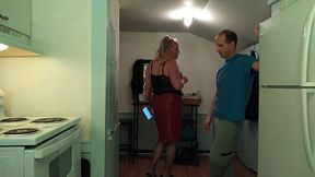 guy decides to dress as woman for the first time