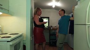 guy decides to dress as woman for the first time