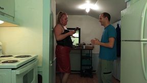 guy decides to dress as woman for the first time
