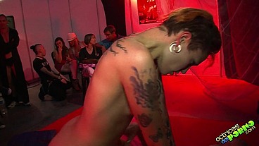 Un show privado en el Salón Erótico de Valencia