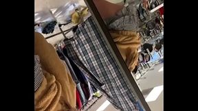 Cam oculta rica fuera en el Ross de California usa