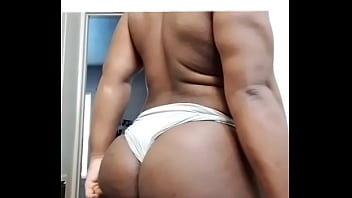 Big booty black boy shakes ass