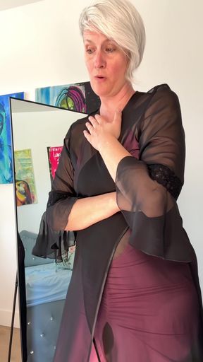 Helping StepMommy With Her Dress Ends in Naughty JOI