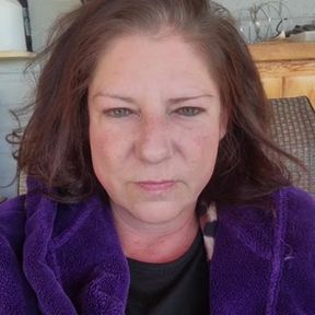 Morning Cigarette and Creamy Milf Pussy Play
