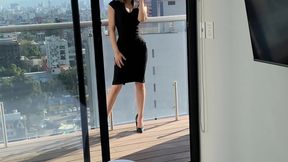 'Bangs busy executive's massive tits on businessman trip in Mexico City'