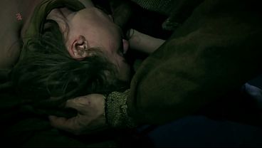 The countess'_s maid is deloused and roughly cleaned on the spreading bench (complete scene)