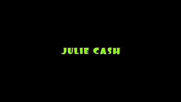 Julie Cash Gets Facial After Oiled Massage from Lee Stone