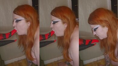 Alien dildo wrecks the redhead’s throat in rough cosplay blowjob