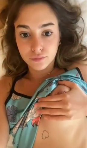 Israeli babe plays with dildo in solo play