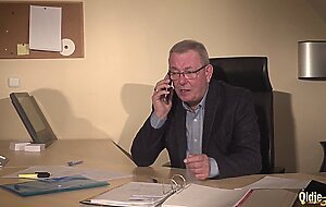 Secretary caught coworker sucking the old boss under his desk and joins in