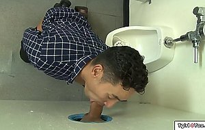 Tattooed trans Isabella Sorrenti anal fucks guy in gloryhole