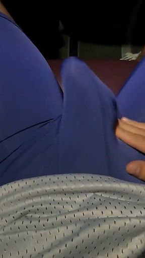 I Get on a Bus in Underwear and Masturbate with People Suspicious About Me