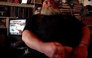 Daddy Bear Jerks Off Solo