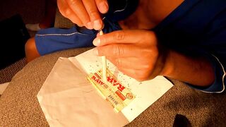 Flipping a Good-sized Joint in the living bedroom.