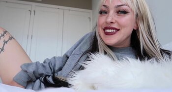 Millie Millz's Persuasive Girlfriend POV: Cum Eating Countdown