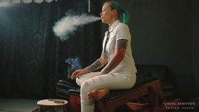 Smoker with Dirty Soles 4K