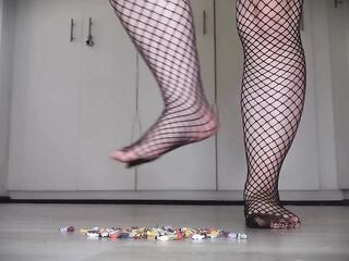 Greedy Gothic Giantess Tenderizes and Eats Tinies