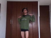 22-YEAR-OLD YOUNG MAN DANCING LATIN REGGAETON