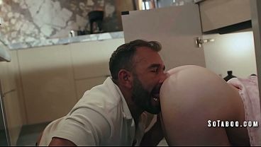 Naughty wife gets a surprise blowjob from the plumber