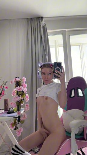 nude naughty player reporting for duty