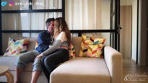 Couch Passion: Hotel Room&#x6DEB;&#x9761; coupledFuck duringVacay