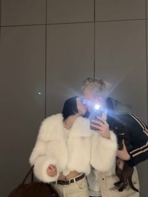 Бывшая девушка Mellstroy. Та, с кем хотел переписать Morgenshtern