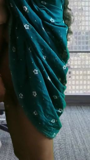 Jaw-dropping moment from &quot;Indian maid on office&quot;